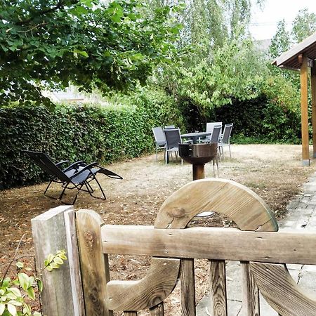 Gite Rural Les Petites Tetes Leuze-en-Hainaut Exterior photo